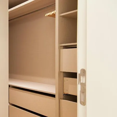 Plum Guide - The Creative Process Apartment Lissabon